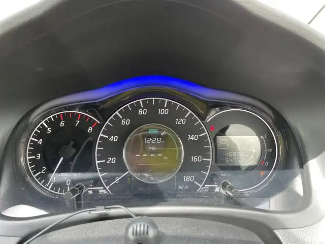 日産 ノート メダリスト 石川県 2016(平28)年 4.7万km インペリアルアンバーP ワンオーナー/純正メモリーナビ/フルセグTV/アラウンドビューモニター/LEDヘッドライト/ETC/ドライブレコーダー/インテリキー/ハーフレザーシート/インテリキー/エマージェンシーブレーキ/プッシュスタート/保証書