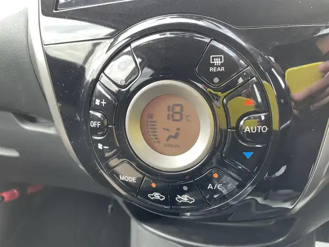 日産 ノート メダリスト 石川県 2016(平28)年 4.7万km インペリアルアンバーP ワンオーナー/純正メモリーナビ/フルセグTV/アラウンドビューモニター/LEDヘッドライト/ETC/ドライブレコーダー/インテリキー/ハーフレザーシート/インテリキー/エマージェンシーブレーキ/プッシュスタート/保証書