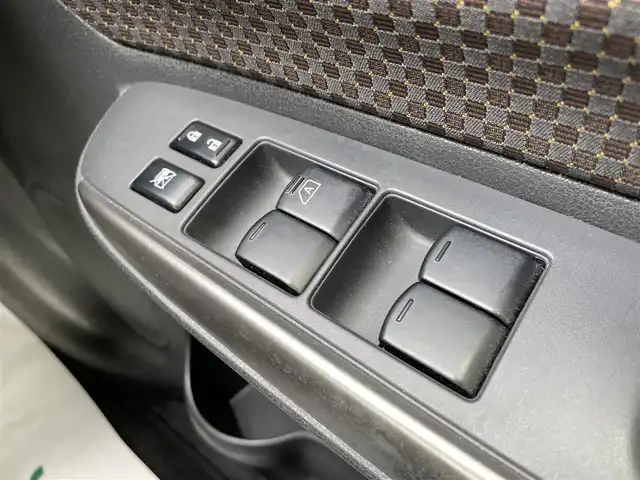 日産 ノート メダリスト 石川県 2016(平28)年 4.7万km インペリアルアンバーP ワンオーナー/純正メモリーナビ/フルセグTV/アラウンドビューモニター/LEDヘッドライト/ETC/ドライブレコーダー/インテリキー/ハーフレザーシート/インテリキー/エマージェンシーブレーキ/プッシュスタート/保証書