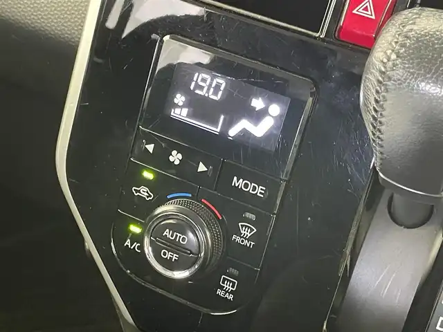 トヨタ タンク カスタムG－T 埼玉県 2017(平29)年 7.1万km フレッシュグリーンメタリック/シルバー2トーン スマートアシスト３　純正９インチナビ　バックカメラ　ＥＴＣ　ドライブレコーダー　シートヒーター　クルーズコントロール　両側パワースライドドア　純正アルミホイール　オートライト　ＬＥＤヘッドライト　ＴＶ
