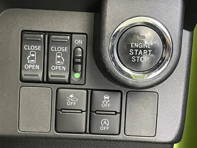 トヨタ タンク カスタムG－T 埼玉県 2017(平29)年 7.1万km フレッシュグリーンメタリック/シルバー2トーン スマートアシスト３　純正９インチナビ　バックカメラ　ＥＴＣ　ドライブレコーダー　シートヒーター　クルーズコントロール　両側パワースライドドア　純正アルミホイール　オートライト　ＬＥＤヘッドライト　ＴＶ
