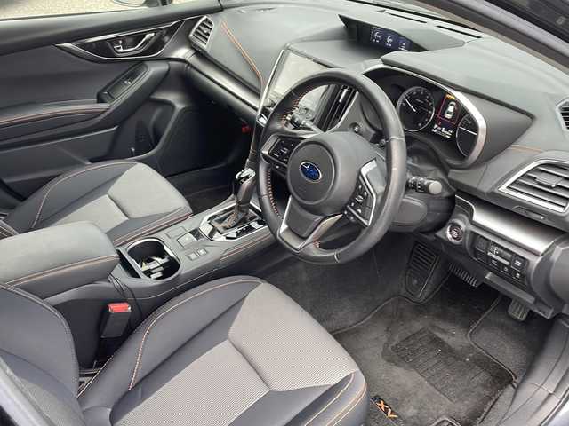 スバル インプレッサ ＸＶ 島根県 2017(平29)年 4.5万km ダークグレーメタリック アイサイト/ディーラーオプション8インチナビゲーション(CN-LR820D)/フルセグ BT CD DVD/バックカメラ/レーダークルーズコントロール/ブラインドスポットモニター/社外ドライブレコーダー/電子パーキング/LEDヘッドライト/AUTOライト/ETC/ルーフレール/アイドリングストップ/社外16インチアルミホイール