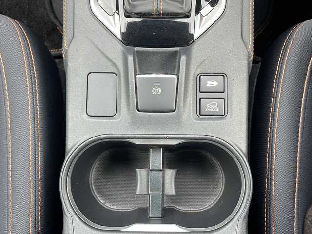 スバル インプレッサ ＸＶ 島根県 2017(平29)年 4.5万km ダークグレーメタリック アイサイト/ディーラーオプション8インチナビゲーション(CN-LR820D)/フルセグ BT CD DVD/バックカメラ/レーダークルーズコントロール/ブラインドスポットモニター/社外ドライブレコーダー/電子パーキング/LEDヘッドライト/AUTOライト/ETC/ルーフレール/アイドリングストップ/社外16インチアルミホイール