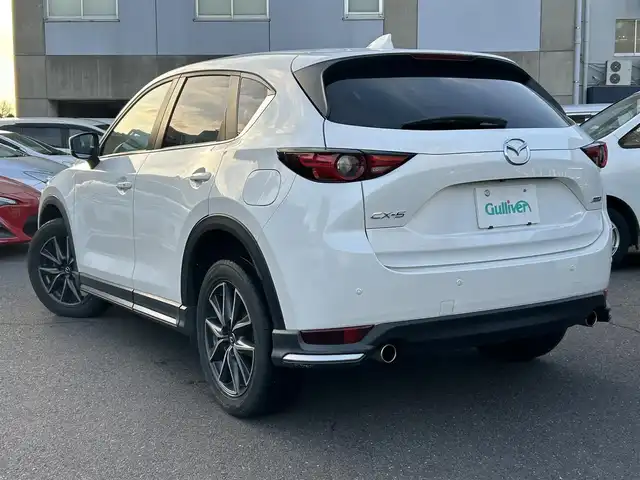 マツダ ＣＸ－５ XD プロアクティブ 島根県 2017(平29)年 9.1万km スノーフレイクホワイトパールマイカ 純正ＳＤナビ　/(AM/FM/フルセグTV/ＤＶＤ再生/Ｂｌｕｅｔｏｏｔｈ接続)　/ＢＯＳＥサウンドスピーカー　/バックカメラ　/前方ドライブレコーダー　/ＥＴＣ　/マツダ・レーダー・クルーズ・コントロール/ブラインドスポットモニター/前後コーナーセンサー/レーンアシスト/ヘッドアップディスプレイ　/パワーバックドア　/運転席メモリーシート/パワーシート　/前席シートヒーター/ステアリングヒーター/電動パーキングブレーキ/オートホールド/MTモード付AT　/オートハイビーム／ライト/純正LEDヘッドライト/純正19インチアルミホイール　/純正フロアマット
