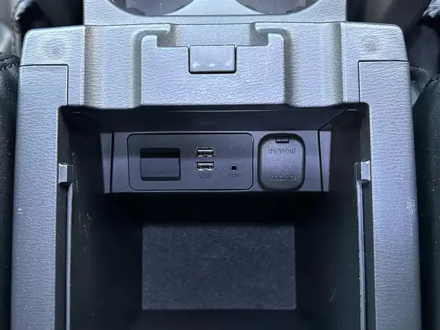 マツダ ＣＸ－５ XD プロアクティブ 島根県 2017(平29)年 9.1万km スノーフレイクホワイトパールマイカ 純正ＳＤナビ　/(AM/FM/フルセグTV/ＤＶＤ再生/Ｂｌｕｅｔｏｏｔｈ接続)　/ＢＯＳＥサウンドスピーカー　/バックカメラ　/前方ドライブレコーダー　/ＥＴＣ　/マツダ・レーダー・クルーズ・コントロール/ブラインドスポットモニター/前後コーナーセンサー/レーンアシスト/ヘッドアップディスプレイ　/パワーバックドア　/運転席メモリーシート/パワーシート　/前席シートヒーター/ステアリングヒーター/電動パーキングブレーキ/オートホールド/MTモード付AT　/オートハイビーム／ライト/純正LEDヘッドライト/純正19インチアルミホイール　/純正フロアマット