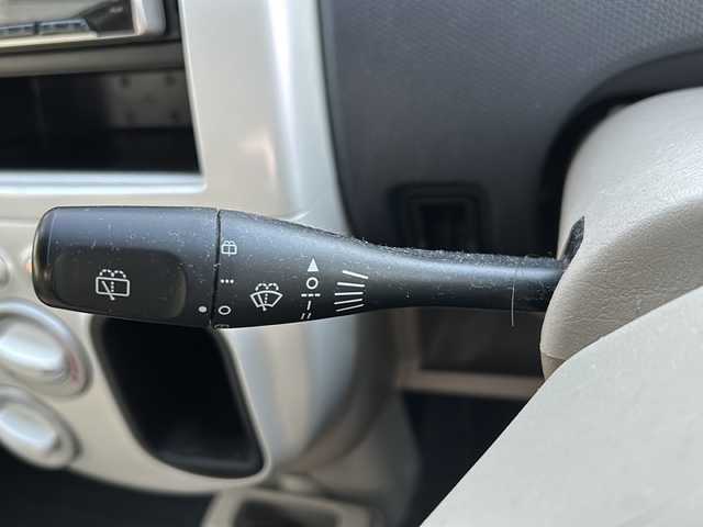 三菱 ｅＫワゴン M 鳥取県 2013(平25)年 3.3万km クールシルバーメタリック ワンオーナー/スタッドレスタイヤ4本積み込み/５速MT/CD/AM/FM/２WD/ドアバイザー