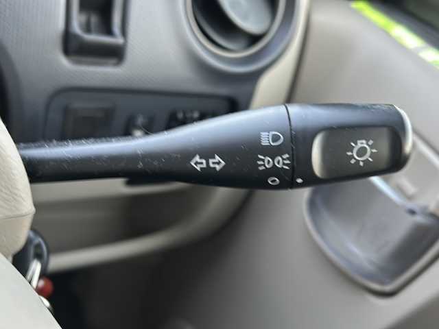 三菱 ｅＫワゴン M 鳥取県 2013(平25)年 3.3万km クールシルバーメタリック ワンオーナー/スタッドレスタイヤ4本積み込み/５速MT/CD/AM/FM/２WD/ドアバイザー