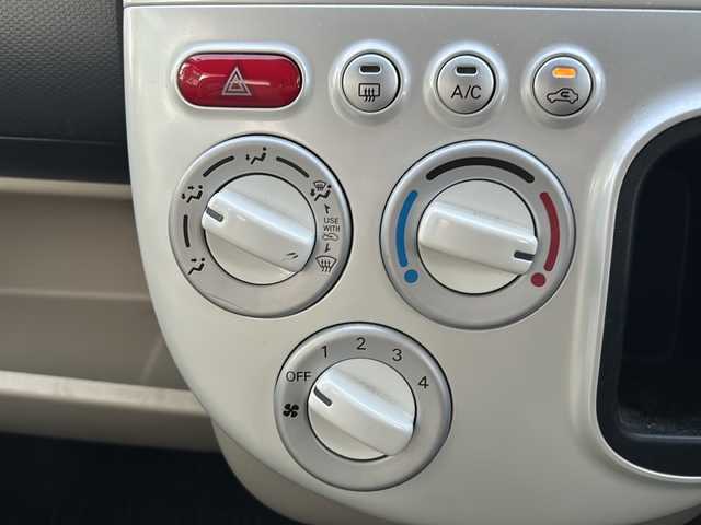 三菱 ｅＫワゴン M 鳥取県 2013(平25)年 3.3万km クールシルバーメタリック ワンオーナー/スタッドレスタイヤ4本積み込み/５速MT/CD/AM/FM/２WD/ドアバイザー