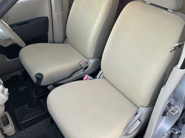 三菱 ｅＫワゴン M 鳥取県 2013(平25)年 3.3万km クールシルバーメタリック ワンオーナー/スタッドレスタイヤ4本積み込み/５速MT/CD/AM/FM/２WD/ドアバイザー