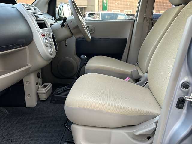 三菱 ｅＫワゴン M 鳥取県 2013(平25)年 3.3万km クールシルバーメタリック ワンオーナー/スタッドレスタイヤ4本積み込み/５速MT/CD/AM/FM/２WD/ドアバイザー