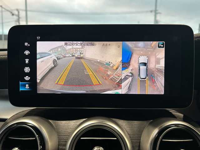 メルセデス・ベンツ ＧＬＣ３００ 4マチック AMGライン 神奈川県 2021(令3)年 3.4万km オブシディアンブラック ワンオーナー/サンルーフ/Burmesterプレミアムサウンド/純正ナビ（FM/AM/USB/BT/フルセグTV)/全方位カメラ/パドルシフト/レーダークルーズコントロール/ETC2.0/電動パーキングブレーキ/電動リアゲート/前後コーナーセンサー/アクティブレーンキーピングアシスト/アクティブブレーキアシスト/ブラインドスポットモニター/道路標識アシスト/横滑り防止装置/おくだけ充電/ハーフレザーシート/D/N席メモリパワーシート/全席シートヒーター/ISOFIX/両側サイドステップ/純正フロアマット/純正アルミホイール/純正ドアバイザー/スペアキー×１/保証書/取扱説明書