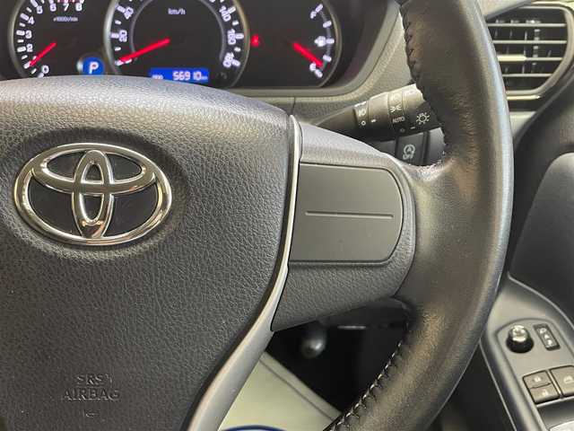 トヨタ ヴォクシー ZS 煌Ⅱ 岩手県 2017(平29)年 5.7万km ホワイトパールクリスタルシャイン ４WD/ワンオーナー/ロールサンシェード/両側パワースライドドア/衝突被害軽減システム/横滑り防止装置/アイドリングストップ/ETC2.0/フルセグTV/バックカメラ/レーンアシスト/純正LEDヘッドライト/純正アルミホイール16インチ/オートライト/オートマチックハイビーム/３列シート/ウォークスルー/電動格納ドアミラー/ドアバイザー