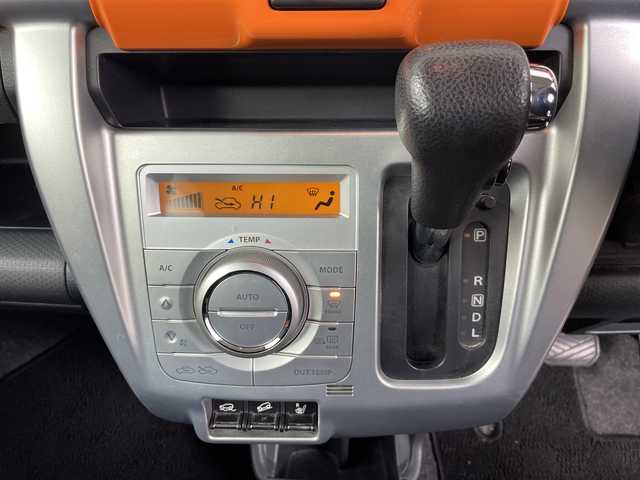 スズキ ハスラー G 道央・札幌 2015(平27)年 7万km パッションオレンジマイカ/スペリアホワイト ・４WD/・社外ＳＤナビ/・ＣＤ／ＤＶＤ／ＢＴ／ＡＵＸ／フルセグＴＶ/・ブレーキアシスト/・横滑り防止装置/・ダウンヒルアシストコントロール/・グリップコントロール/・アイドリングストップ/・運転席シートヒーター/・フォグランプ/・プッシュスタート/・スマートキー×２/・純正フロアマット/・純正ドアバイザー/・電動格納ミラー/・鉄ホイール付冬タイヤ積込/・取扱説明書/新車時保証書