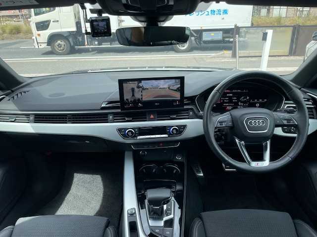 アウディ Ａ４ 35TDI Sライン 三重県 2023(令5)年 3.1万km ガンＭ 1オーナー/プレセンスシティ/プレセンスリア/アダプティブクルーズコントロール/アクティブレーンアシスト/サイドアシスト/コンフォートパッケージ/・マトリクスLEDヘッドランプ/・ヘッドランプウォッシャー/・パークアシスト/・サラウンドビューカメラ/・スマートフォンワイヤレスチャージ/・後席USB電源/Sラインプラスパッケージ/・運転席メモリーシート/・合皮巻きドアアームレスト/・合皮巻きセンターコンソール/純正SDナビゲーション/【Bluetooth/USB】/ビルトインETC2.0/前後ドライブレコーダー/パドルシフト/ハーフレザーシート/D/N席パワーシート/全席シートヒーター/オートライト/245/35R19インチ純正AW/ブラックスタイリングパッケージ/プッシュスタート/スマートキー/スペアキー/純正フロアマット