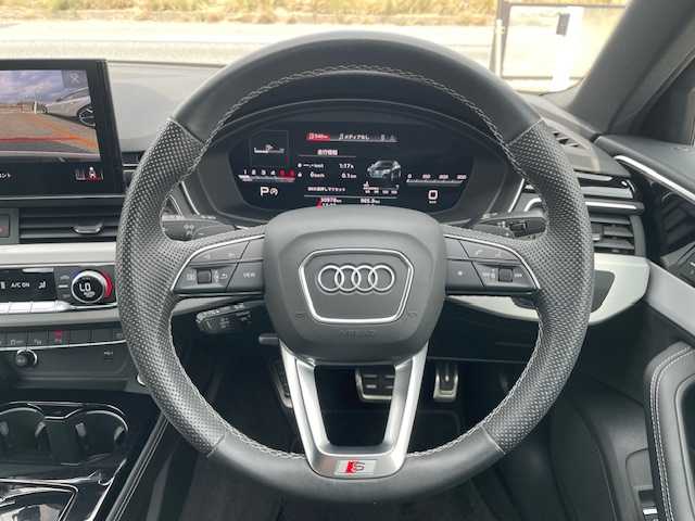 アウディ Ａ４ 35TDI Sライン 三重県 2023(令5)年 3.1万km ガンＭ 1オーナー/プレセンスシティ/プレセンスリア/アダプティブクルーズコントロール/アクティブレーンアシスト/サイドアシスト/コンフォートパッケージ/・マトリクスLEDヘッドランプ/・ヘッドランプウォッシャー/・パークアシスト/・サラウンドビューカメラ/・スマートフォンワイヤレスチャージ/・後席USB電源/Sラインプラスパッケージ/・運転席メモリーシート/・合皮巻きドアアームレスト/・合皮巻きセンターコンソール/純正SDナビゲーション/【Bluetooth/USB】/ビルトインETC2.0/前後ドライブレコーダー/パドルシフト/ハーフレザーシート/D/N席パワーシート/全席シートヒーター/オートライト/245/35R19インチ純正AW/ブラックスタイリングパッケージ/プッシュスタート/スマートキー/スペアキー/純正フロアマット