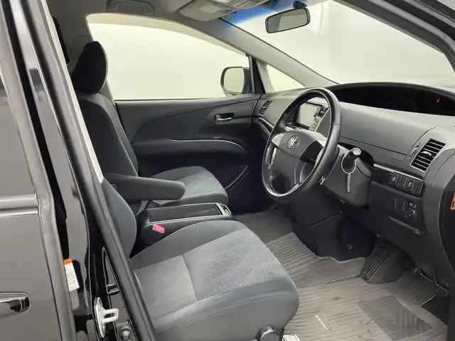 トヨタ エスティマ アエラス 群馬県 2015(平27)年 9.7万km ブラック 純正７型ナビ　純正１１型後席モニター　オートクルーズコントロール　オートライト　ＨＩＤヘッドライト　ステアリングリモコン　ビルトインＥＴＣ　バックカメラ　両側電動スライドドア　革巻ステアリング　禁煙車