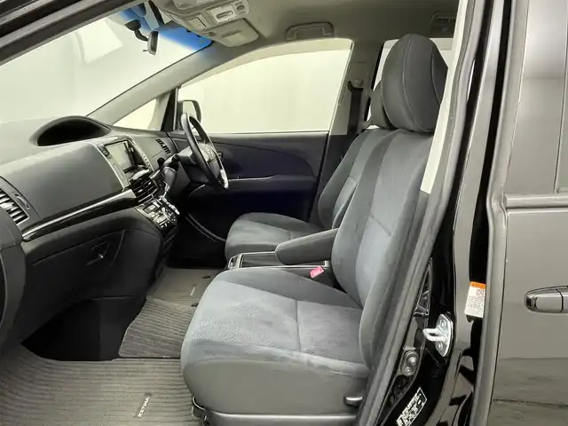 トヨタ エスティマ アエラス 群馬県 2015(平27)年 9.7万km ブラック 純正７型ナビ　純正１１型後席モニター　オートクルーズコントロール　オートライト　ＨＩＤヘッドライト　ステアリングリモコン　ビルトインＥＴＣ　バックカメラ　両側電動スライドドア　革巻ステアリング　禁煙車