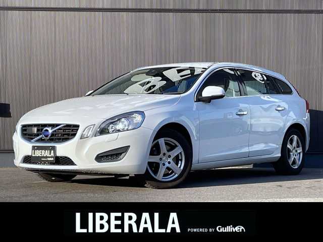 ボルボ Ｖ６０ ドライブe 長野県 2011(平23)年 3.6万km コスミックホワイトメタリック 　ワンオーナー/　ＡＣＣ/　ＢＬＩＳ/　レーンキープアシスト/　インテリセーフ　/　黒革シート/　D/Nパワーシート（メモリ機能付き）/　D/Nシートヒーター/　プッシュスタート/　ＨＩＤヘッドライト/　純正HDDナビ/　フルセグＴＶ/　bluetooth/USB/iPod/AM/FM/AUX/TV/　バックカメラ/　ＥＴＣ/　パークセンサー/　保証書・取説・スペアキー/　純正夏タイヤホイールセットあり