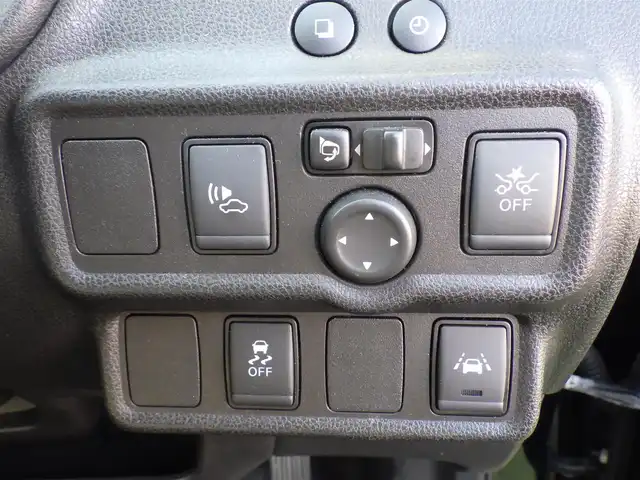 日産 ノート e－パワー X 千葉県 2019(平31)年 5.3万km スーパーブラック エマージェンシーブレーキ/インテリジェントルームミラー/純正メモリーナビ/地デジTV/【DVD/CD再生機能　Bluetooth接続】/アラウンドビューモニター/ドライブレコーダー/ETC/LEDヘッドライト/ウインカーミラー/コーナーセンサー/純正15インチアルミホイル/インテリジェントキー