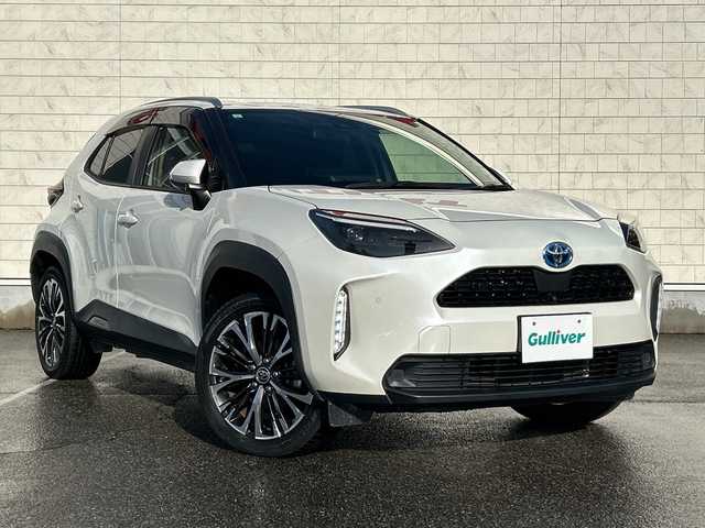 トヨタ ヤリスクロス ハイブリッド Z 富山県 2021(令3)年 8.2万km ホワイトパールクリスタルシャイン 純正ディスプレイオーディオ/ナビキット/Bluetooth/全周囲カメラ/プリクラッシュセーフティ/コーナーセンサー/レーンキープアシスト/ブラインドスポットモニター/レーダークルーズコントロール/コンビシート/パワーシート/電動リアゲート/プッシュスタート/スマートキー/ETC