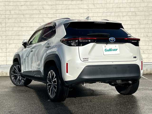 トヨタ ヤリスクロス ハイブリッド Z 富山県 2021(令3)年 8.2万km ホワイトパールクリスタルシャイン 純正ディスプレイオーディオ/ナビキット/Bluetooth/全周囲カメラ/プリクラッシュセーフティ/コーナーセンサー/レーンキープアシスト/ブラインドスポットモニター/レーダークルーズコントロール/コンビシート/パワーシート/電動リアゲート/プッシュスタート/スマートキー/ETC