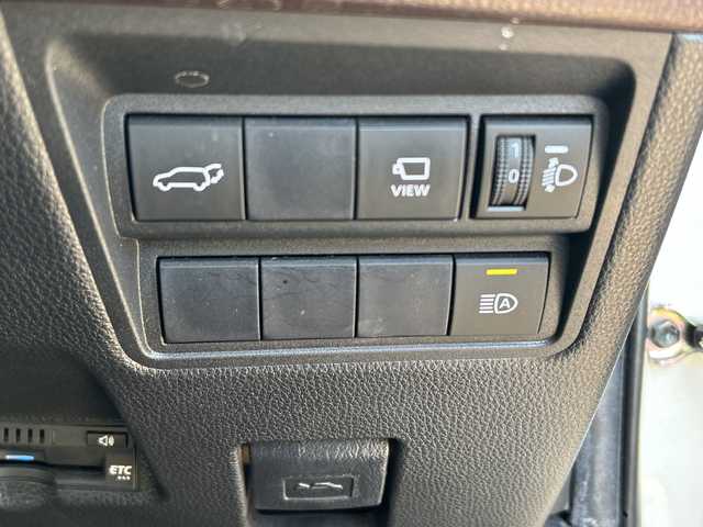 トヨタ ヤリスクロス ハイブリッド Z 富山県 2021(令3)年 8.2万km ホワイトパールクリスタルシャイン 純正ディスプレイオーディオ/ナビキット/Bluetooth/全周囲カメラ/プリクラッシュセーフティ/コーナーセンサー/レーンキープアシスト/ブラインドスポットモニター/レーダークルーズコントロール/コンビシート/パワーシート/電動リアゲート/プッシュスタート/スマートキー/ETC