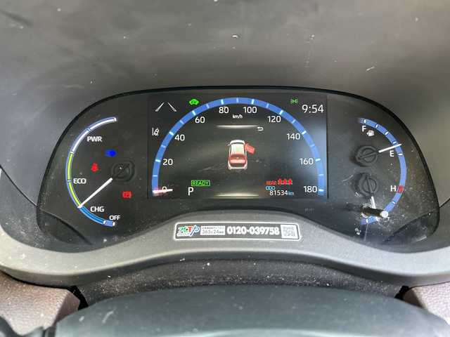 トヨタ ヤリスクロス ハイブリッド Z 富山県 2021(令3)年 8.2万km ホワイトパールクリスタルシャイン 純正ディスプレイオーディオ/ナビキット/Bluetooth/全周囲カメラ/プリクラッシュセーフティ/コーナーセンサー/レーンキープアシスト/ブラインドスポットモニター/レーダークルーズコントロール/コンビシート/パワーシート/電動リアゲート/プッシュスタート/スマートキー/ETC