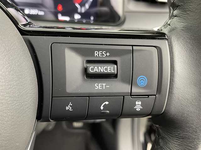 日産 オーラ G レザーエディション 群馬県 2022(令4)年 2.9万km ミッドナイトブラック/サンライズカッパー 純正９インチナビ　アラウンドビューモニター　プロパイロット　ＢＳＭ　ＢＯＳＥ　デジタルインナーミラー　ＬＥＤライト　純正１７インチＡＷ　ステアリングリモコン　コーナーセンサー　ワイヤレス充電　禁煙車