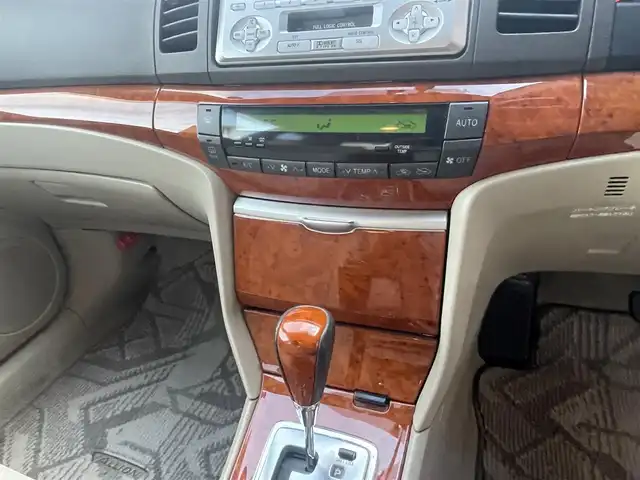 トヨタ アリオン A18 Gパッケージプレミアム 愛知県 2005(平17)年 6.7万km ホワイトパールクリスタルシャイン キーレス　/オーディオ　/ISOFIX /オートライト　/HIDヘッド　/ETC