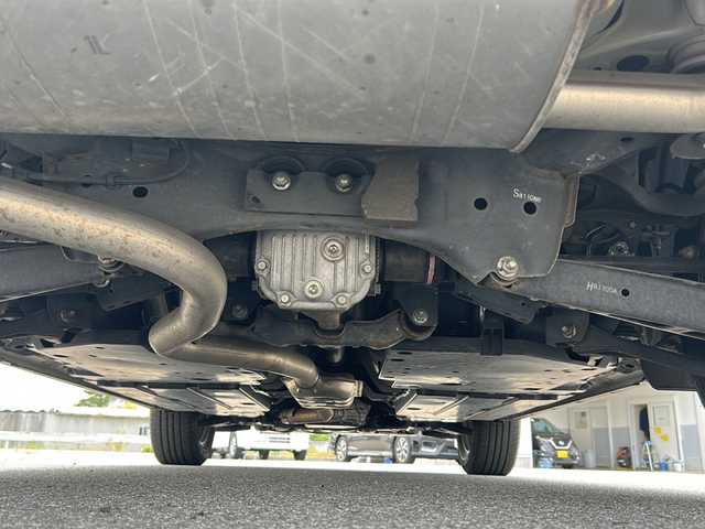スバル インプレッサ ＸＶ 2．0i－L アイサイト 富山県 2018(平30)年 4.3万km クリスタルホワイトP ＥｙｅＳｉｇｈｔ　/４ＷＤ　/純正８インチナビ　/衝突被害軽減ブレーキ　/アダプティブクルーズコントロール　/スバルリヤビークルディテクション　/シートヒーター(D/N)/ステアリング連動ヘッドライト/ブラインドスポットモニター/パワーシート(D/N)/ETC2.0/バックカメラ/USB入力端子/スペアキー/ドライブレコーダー(前後)/LEDヘッドライト/オートライト/レザーシート