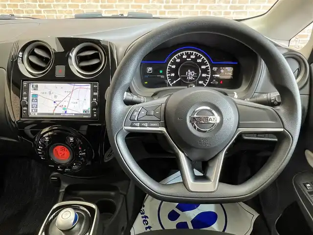 日産 ノート e－パワーX FOUR Vセレ 岩手県 2020(令2)年 0.8万km ブリリアントホワイトパール ワンオーナー/４WD/アラウンドビューモニター/インテリジェントルームミラー/インテリジェントエマージェンシーブレーキ/レーンアシスト/ハイビームアシスト/横滑り防止装置/LEDヘッドライト/純正ナビ/フルセグTV/ドライブレコーダー/ステアリングスイッチ/ドアミラーウインカー/LEDヘッドライト/純正15インチアルミホイール