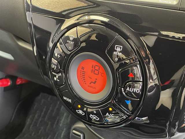 日産 ノート e－パワーX FOUR Vセレ 新潟県 2020(令2)年 0.8万km ブリリアントホワイトパール ワンオーナー/４WD/アラウンドビューモニター/インテリジェントルームミラー/インテリジェントエマージェンシーブレーキ/レーンアシスト/横滑り防止装置/LEDヘッドライト/純正ナビ/フルセグTV/ドライブレコーダー/ステアリングスイッチ/ドアミラーウインカー/LEDヘッドライト/純正15インチアルミホイール