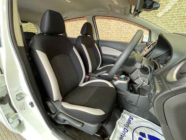 日産 ノート e－パワーX FOUR Vセレ 新潟県 2020(令2)年 0.8万km ブリリアントホワイトパール ワンオーナー/４WD/アラウンドビューモニター/インテリジェントルームミラー/インテリジェントエマージェンシーブレーキ/レーンアシスト/横滑り防止装置/LEDヘッドライト/純正ナビ/フルセグTV/ドライブレコーダー/ステアリングスイッチ/ドアミラーウインカー/LEDヘッドライト/純正15インチアルミホイール