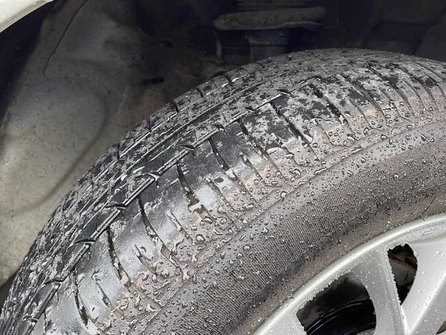 日産 ノート e－パワーX FOUR Vセレ 新潟県 2020(令2)年 0.8万km ブリリアントホワイトパール ワンオーナー/４WD/アラウンドビューモニター/インテリジェントルームミラー/インテリジェントエマージェンシーブレーキ/レーンアシスト/横滑り防止装置/LEDヘッドライト/純正ナビ/フルセグTV/ドライブレコーダー/ステアリングスイッチ/ドアミラーウインカー/LEDヘッドライト/純正15インチアルミホイール