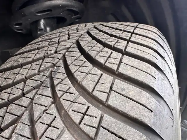 マツダ ＣＸ－５ XD フィールドジャーニー 宮城県 2022(令4)年 1.3万km ジルコンサンドメタリック BOSEサウンドシステム/ハンズフリーパワーバックドア/クルージングトラフィックサポート/ワイヤレス充電/10.25インチセンターディスプレイ/地デジTVチューナー/＝＝＝/オフロードトラクションアシスト/インテリジェントドライブセレクト（オフロード）/アドバンストスマートシティブレーキサポート/後退時スマートシティブレーキサポート/誤発進抑制制御/スマートブレーキサポート/レーダークルーズコントロール/ブラインドスポットモニタリング/車線逸脱警報システム/レーンキープアシストシステム/パーキングセンサー/ドライバーアテンションアラート/ヘッドアップディスプレイ/360度ビューモニター/ハーフレザーシート/運転席メモリー機能付パワーシート/シートヒーター/ステアリングヒーター/革巻きステアリング/パドルシフト/アダプティブLEDヘッドランプ/フォグランプ/オートライト/電動パーキングブレーキ/ブレーキホールド/ルーフレール/純正17インチAW/フロアマット/ドアバイザー
