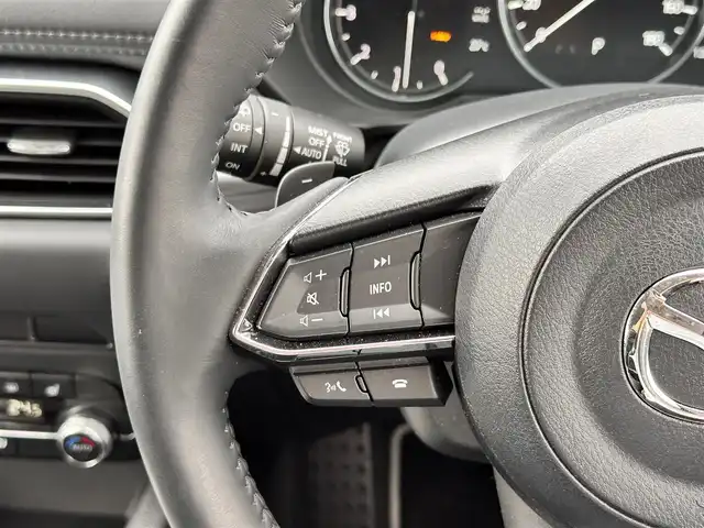 マツダ ＣＸ－５ XD フィールドジャーニー 宮城県 2022(令4)年 1.3万km ジルコンサンドメタリック BOSEサウンドシステム/ハンズフリーパワーバックドア/クルージングトラフィックサポート/ワイヤレス充電/10.25インチセンターディスプレイ/地デジTVチューナー/＝＝＝/オフロードトラクションアシスト/インテリジェントドライブセレクト（オフロード）/アドバンストスマートシティブレーキサポート/後退時スマートシティブレーキサポート/誤発進抑制制御/スマートブレーキサポート/レーダークルーズコントロール/ブラインドスポットモニタリング/車線逸脱警報システム/レーンキープアシストシステム/パーキングセンサー/ドライバーアテンションアラート/ヘッドアップディスプレイ/360度ビューモニター/ハーフレザーシート/運転席メモリー機能付パワーシート/シートヒーター/ステアリングヒーター/革巻きステアリング/パドルシフト/アダプティブLEDヘッドランプ/フォグランプ/オートライト/電動パーキングブレーキ/ブレーキホールド/ルーフレール/純正17インチAW/フロアマット/ドアバイザー