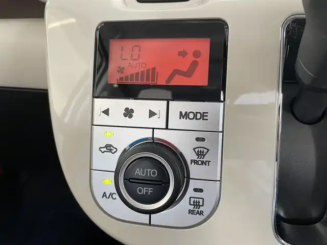 ダイハツ ムーヴ キャンバス G メイクアップ リミテッド　SAⅢ 千葉県 2020(令2)年 1.3万km パールホワイトⅢ/ナチュラルベージュマイカメタリック 2トーン スマートアシストIII/・衝突回避支援ブレーキ機能/・衝突警報機能/・車線逸脱警報機能/・先行車発進お知らせ機能/・誤発進抑制制御機能/・オートハイビーム/衝突安全ボディ/純正8インチナビ/・ラジオ/CD・DVD/Bluetooth/フルセグテレビ/アラウンドビューモニター/両側パワースライドドア/ドライブレコーダー前方/LEDヘッドライト/フォグライト/オートライト/純正フロアマット/取扱説明書/保証書/スペアキー/ディーラー点検記録簿(R3/R5/R7)