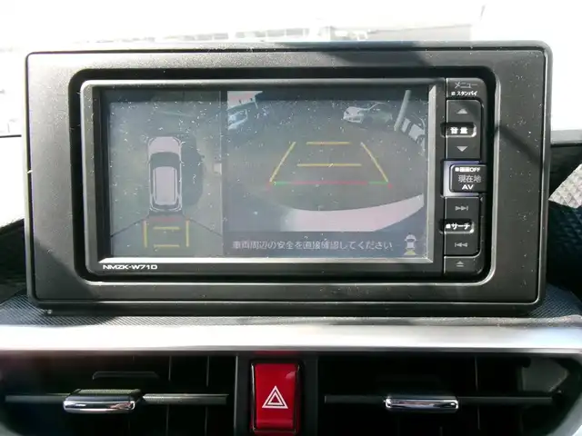 ダイハツ ロッキー プレミアム 群馬県 2021(令3)年 2.3万km シャイニングホワイトパール ワンオーナー/スマートアシスト/ブラインドスポットモニター/純正メモリーナビ・フルセグTV・BT/　・DVD(NMZK-W71D)/パノラマモニター/TVキット/純正ナビ連動前後ドライブレコーダー/　(DRN-H70N)/ハーフレザーシート/前席シートヒーター/スマートキー×2＆プッシュスタート/純正17インチアルミホイール/スペアタイヤ/LEDヘッドライト/保証書＆取説