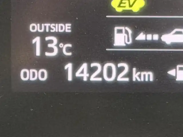 トヨタ シエンタ ハイブリッド G クエロ 大阪府 2022(令4)年 1.5万km ブラックマイカ/ベージュ 2トーン 純正ナビＴＶ　全方位カメラ　クルコン　衝突軽減　ハーフレザー　シートヒーター　ハンドルヒーター　ＥＴＣ　ドラレコ　オートハイビーム　ＬＥＤヘッドライト　レーンアシスト　スマートキー　フォグランプ