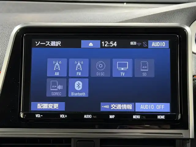 トヨタ シエンタ ハイブリッド G クエロ 大阪府 2022(令4)年 1.5万km ブラックマイカ/ベージュ 2トーン 純正ナビＴＶ　全方位カメラ　クルコン　衝突軽減　ハーフレザー　シートヒーター　ハンドルヒーター　ＥＴＣ　ドラレコ　オートハイビーム　ＬＥＤヘッドライト　レーンアシスト　スマートキー　フォグランプ