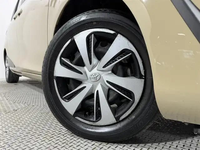 トヨタ シエンタ ハイブリッド G クエロ 大阪府 2022(令4)年 1.5万km ブラックマイカ/ベージュ 2トーン 純正ナビＴＶ　全方位カメラ　クルコン　衝突軽減　ハーフレザー　シートヒーター　ハンドルヒーター　ＥＴＣ　ドラレコ　オートハイビーム　ＬＥＤヘッドライト　レーンアシスト　スマートキー　フォグランプ