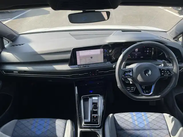 フォルクスワーゲン ＶＷ ゴルフ Ｒ TSI 4モーション 長崎県 2022(令4)年 3.6万km 白 純正メーカーナビ/BT/USB/フルセグTV/バックカメラ/衝突被害軽減システム/R専用シート/前席シートヒーター/ステアリングヒーター/ステアリングスイッチ/レーダークルーズコントロール/パドルシフト/コーナーセンサー/ビルトインETC