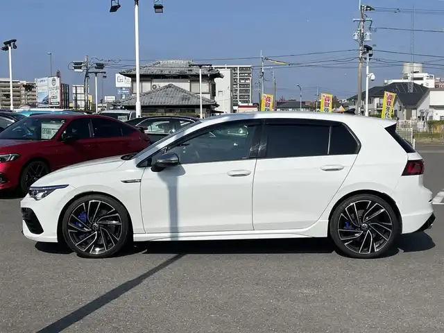 フォルクスワーゲン ＶＷ ゴルフ Ｒ TSI 4モーション 長崎県 2022(令4)年 3.6万km 白 純正メーカーナビ/BT/USB/フルセグTV/バックカメラ/衝突被害軽減システム/R専用シート/前席シートヒーター/ステアリングヒーター/ステアリングスイッチ/レーダークルーズコントロール/パドルシフト/コーナーセンサー/ビルトインETC