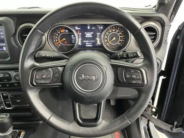 クライスラー・ジープ ジープ ラングラー アンリミテッド スポーツ 富山県 2019(平31)年 11.7万km ブラック ４WD/純正オーディオ（bluetooth）/バックカメラ/リアコーナーセンサー/ETC/純正前ドラレコ/純正１８インチAW/オートライト/HIDヘッドライト/フォグ/スマートキー/プッシュスタート/クルーズコントロール/ヒルスタートアシスト/純正マット/スペアキー