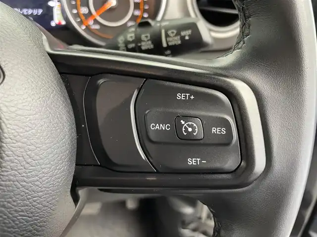 クライスラー・ジープ ジープ ラングラー アンリミテッド スポーツ 富山県 2019(平31)年 11.7万km ブラック ４WD/純正オーディオ（bluetooth）/バックカメラ/リアコーナーセンサー/ETC/純正前ドラレコ/純正１８インチAW/オートライト/HIDヘッドライト/フォグ/スマートキー/プッシュスタート/クルーズコントロール/ヒルスタートアシスト/純正マット/スペアキー