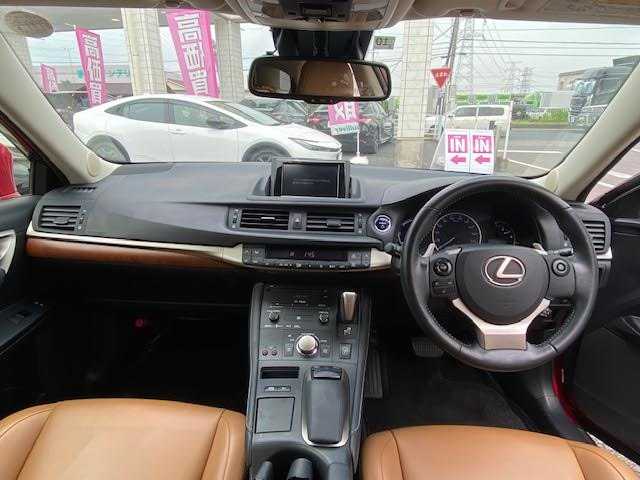 レクサス ＣＴ 200h バージョンC 埼玉県 2014(平26)年 5.9万km マダーレッド メーカーナビ/バックカメラ/本革シート/サンルーフ/クルーズコントロール/前席パワーシート/メモリーシート/スマートキー/LEDヘッドライト/クリアランスソナー/ETC/保証書/取扱説明書/スペアキー
