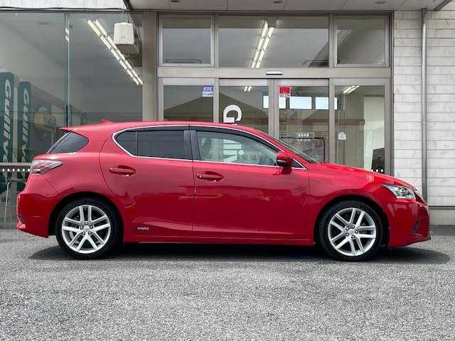 レクサス ＣＴ 200h バージョンC 埼玉県 2014(平26)年 5.9万km マダーレッド メーカーナビ/バックカメラ/本革シート/サンルーフ/クルーズコントロール/前席パワーシート/メモリーシート/スマートキー/LEDヘッドライト/クリアランスソナー/ETC/保証書/取扱説明書/スペアキー