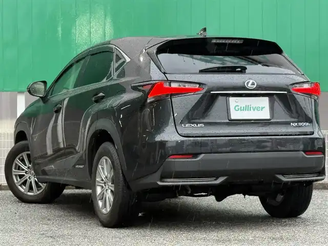 レクサス ＮＸ 300h Iパッケージ 千葉県 2016(平28)年 3.7万km グラファイトブラックガラスフレーク ムーンルーフ/純正ナビ/CD/DVD/B-ray/BT/USB/AUX/フルセグTV/バックカメラ/サイドビューモニター/ETC2.0/クルーズコントロール/パドルシフト/ステアリングヒーター/シートヒーター/黒革シート/メモリ付きパワーシート/LED３眼オートライト/LEDフォグ/純正アルミホイール