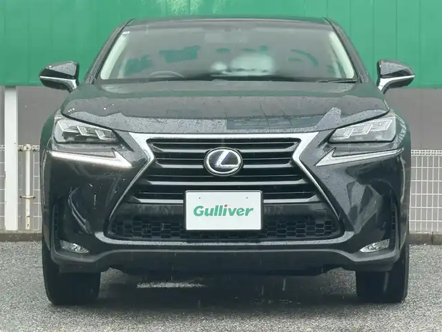 レクサス ＮＸ 300h Iパッケージ 千葉県 2016(平28)年 3.7万km グラファイトブラックガラスフレーク ムーンルーフ/純正ナビ/CD/DVD/B-ray/BT/USB/AUX/フルセグTV/バックカメラ/サイドビューモニター/ETC2.0/クルーズコントロール/パドルシフト/ステアリングヒーター/シートヒーター/黒革シート/メモリ付きパワーシート/LED３眼オートライト/LEDフォグ/純正アルミホイール