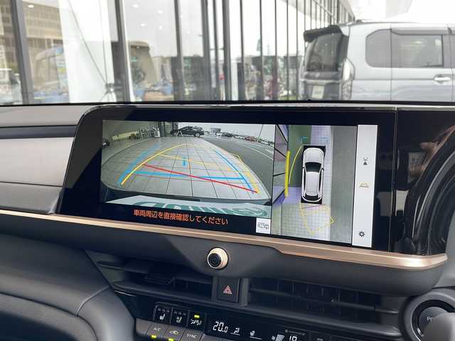 トヨタ クラウン スポーツ Z 愛知県 2024(令6)年 0.4万km プレシャスホワイトパール 衝突軽減システム/純正ディスプレイオーディオ（ナビあり）/全方位カメラ/レーダークルーズコントロール/シートヒーター/エアシート/フルセグ/Bluetooth/バックカメラ/電動リアゲート/パワーシート/ヘッドアップディスプレイ/コーナーセンサー/純正アルミホイール/ＥＴＣ２．０/ブラインドスポットモニター/LEDヘッドライト/ステアリングヒーター/インテリジェントミラー/オートマチックハイビーム/置くだけ充電器/ステアリングスイッチ/スマートキー/プッシュスタート